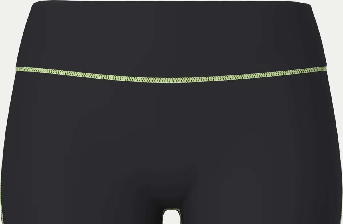 Contrast piping on a legging waistband